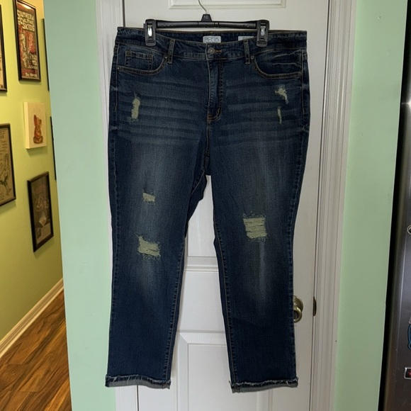 Sofía Jeans Bagi Boyfriend Distressed Crop Cut Jeans by Sofia Vergara Size 14 - Picture 2 of 11